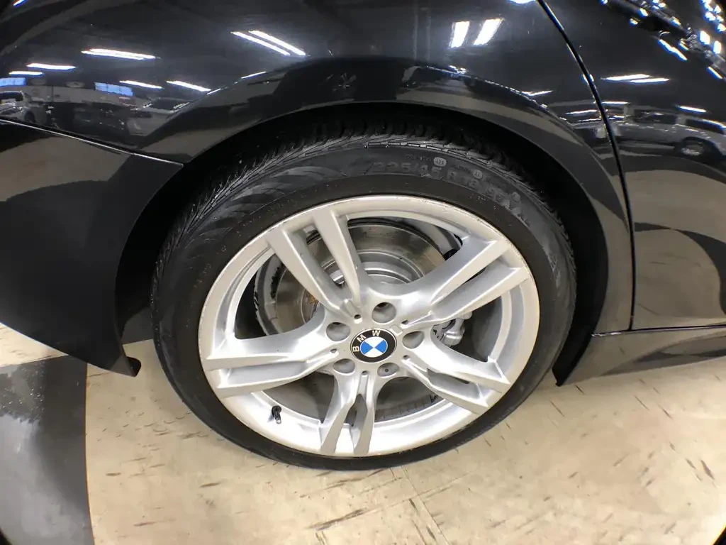 BMW 330 PLUG IN HYBRID * 330e, снимка 13 - Автомобили и джипове - 55230084