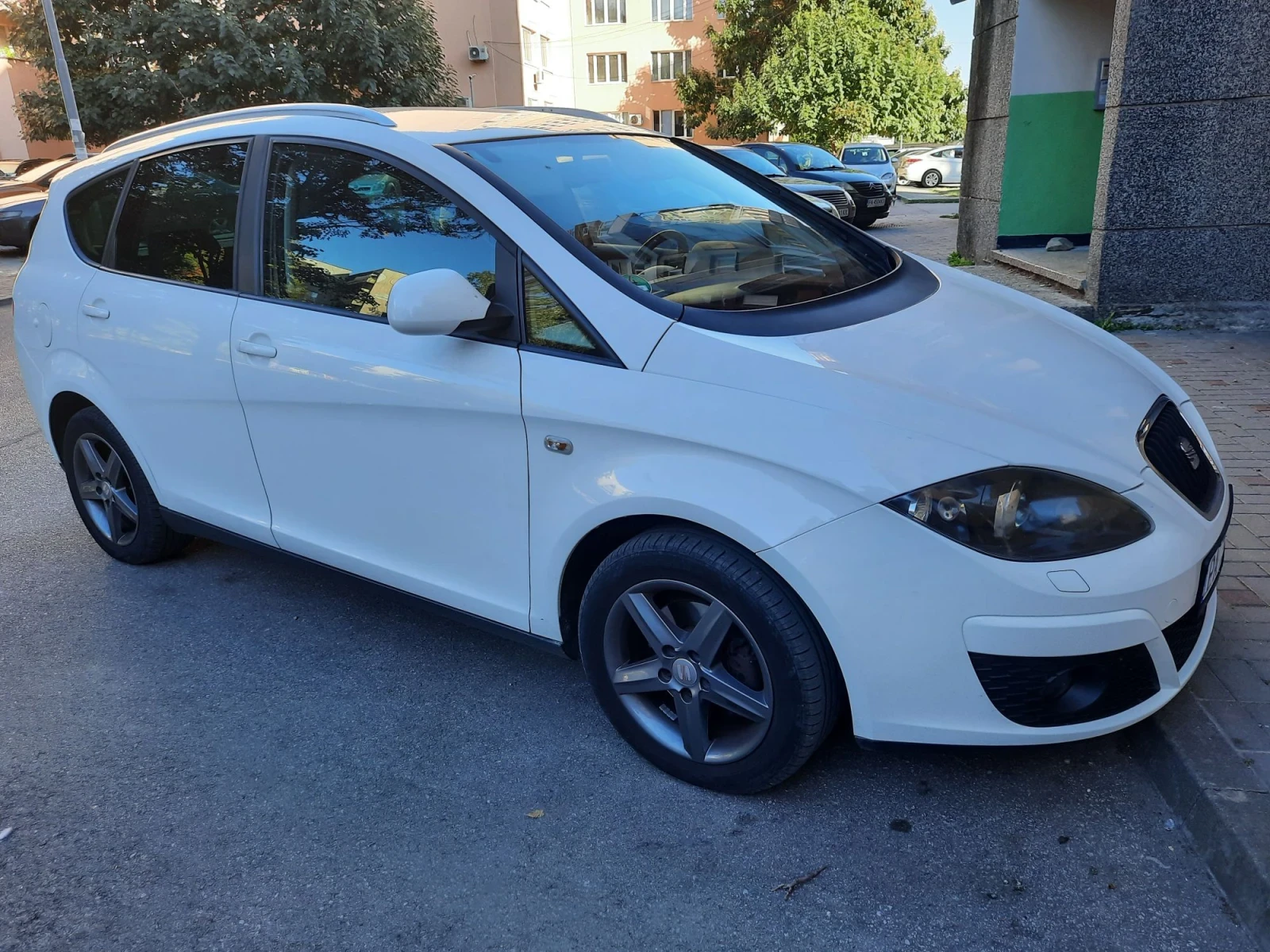 Seat Altea XL, снимка 3 - Автомобили и джипове - 55947249