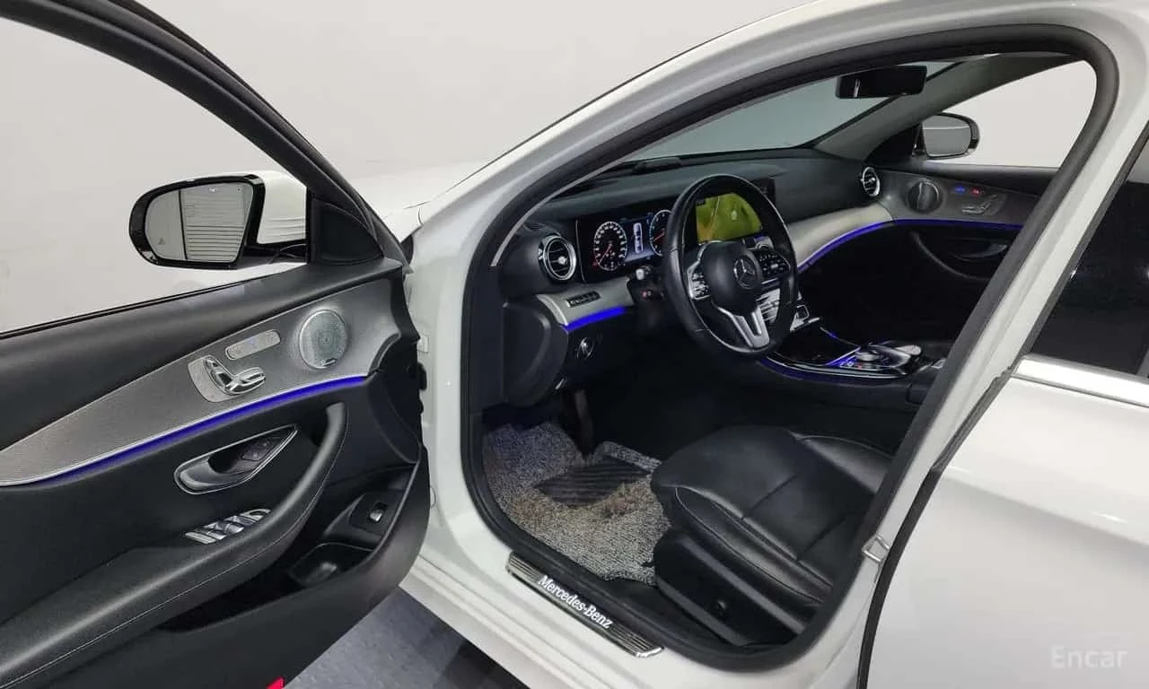 Mercedes-Benz E 300  AMG Line * ��������� * HUD * ���� �� �� *  | Mobile.bg � ����������� 6