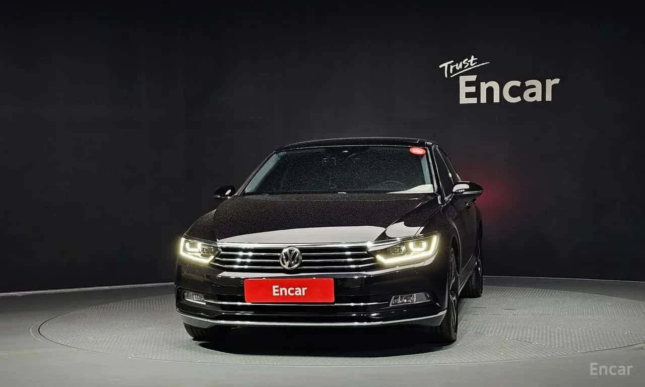 VW Passat * 2.0 TDI Premium * ЦЕНА ДО БГ, снимка 3 - Автомобили и джипове - 56636778