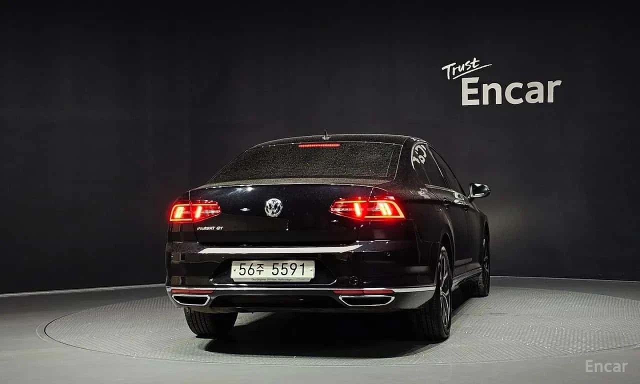 VW Passat * 2.0 TDI Premium * ЦЕНА ДО БГ, снимка 4 - Автомобили и джипове - 56636778