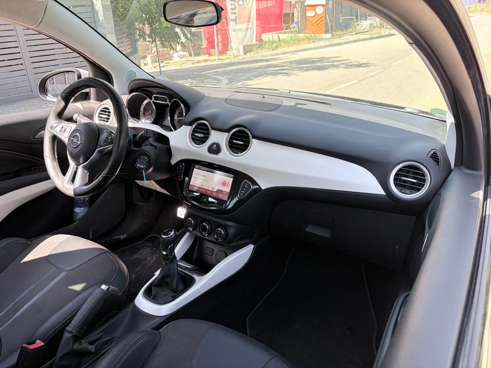 Opel Adam 1.4 газ, снимка 6 - Автомобили и джипове - 56711799