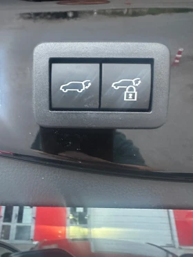 Toyota C-HR 2.0 PHEV, снимка 15