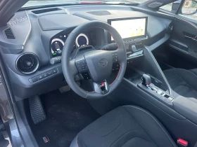 Toyota C-HR 2.0 PHEV, снимка 7