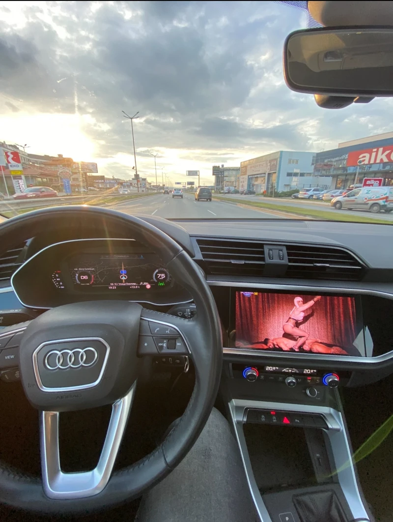 Audi Q3 35TDI, снимка 5 - Автомобили и джипове - 47904126