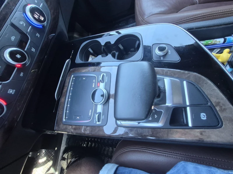 Audi Q7 3.0/333KC, снимка 13 - Автомобили и джипове - 51988630