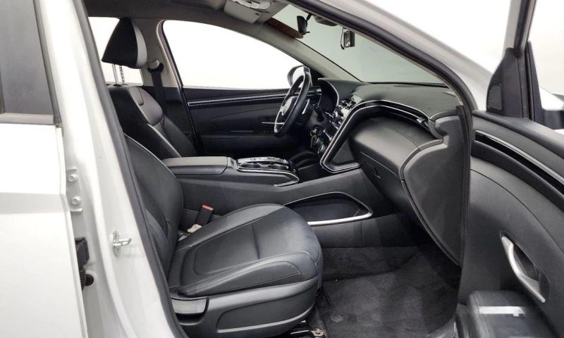 Hyundai Tucson Gasoline 1.6 Turbo 2WD Modern, снимка 11 - Автомобили и джипове - 52069562
