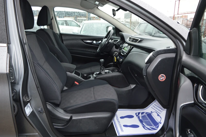 Nissan Qashqai 1.6dci 131Kk.c. 4x4ACENTA, снимка 15 - Автомобили и джипове - 53187786