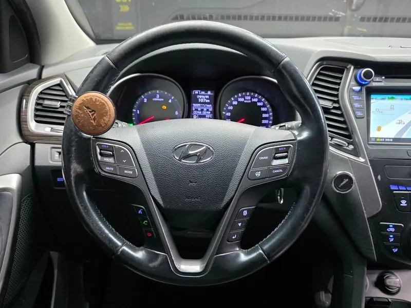 Hyundai Santa fe 2.0 CRDi 4WD - САМО 30% АВАНС, снимка 13 - Автомобили и джипове - 56159047