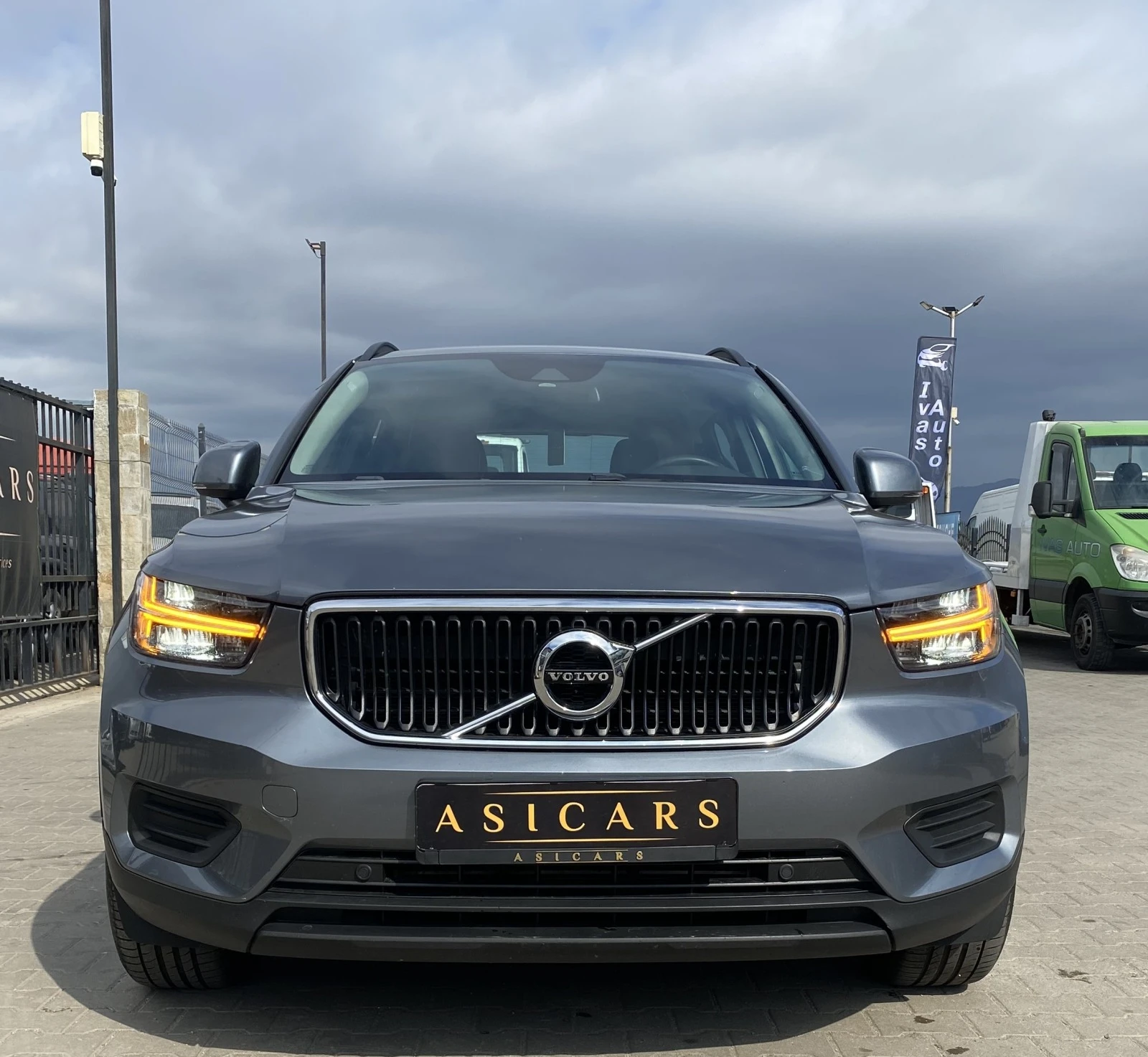 Volvo XC40 2.0D AUTOMATIC EURO 6D - изображение 7