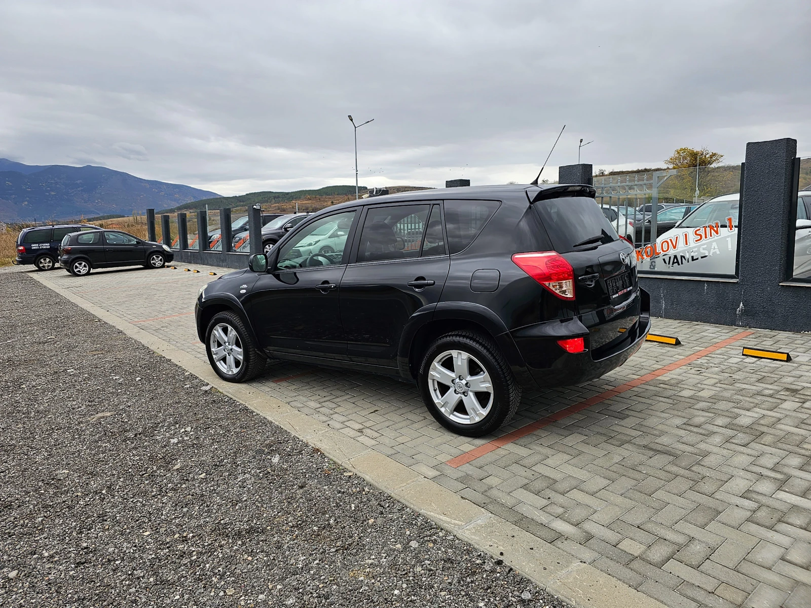 Toyota Rav4 2.2-D--- CROSSOVER---FULL - изображение 5