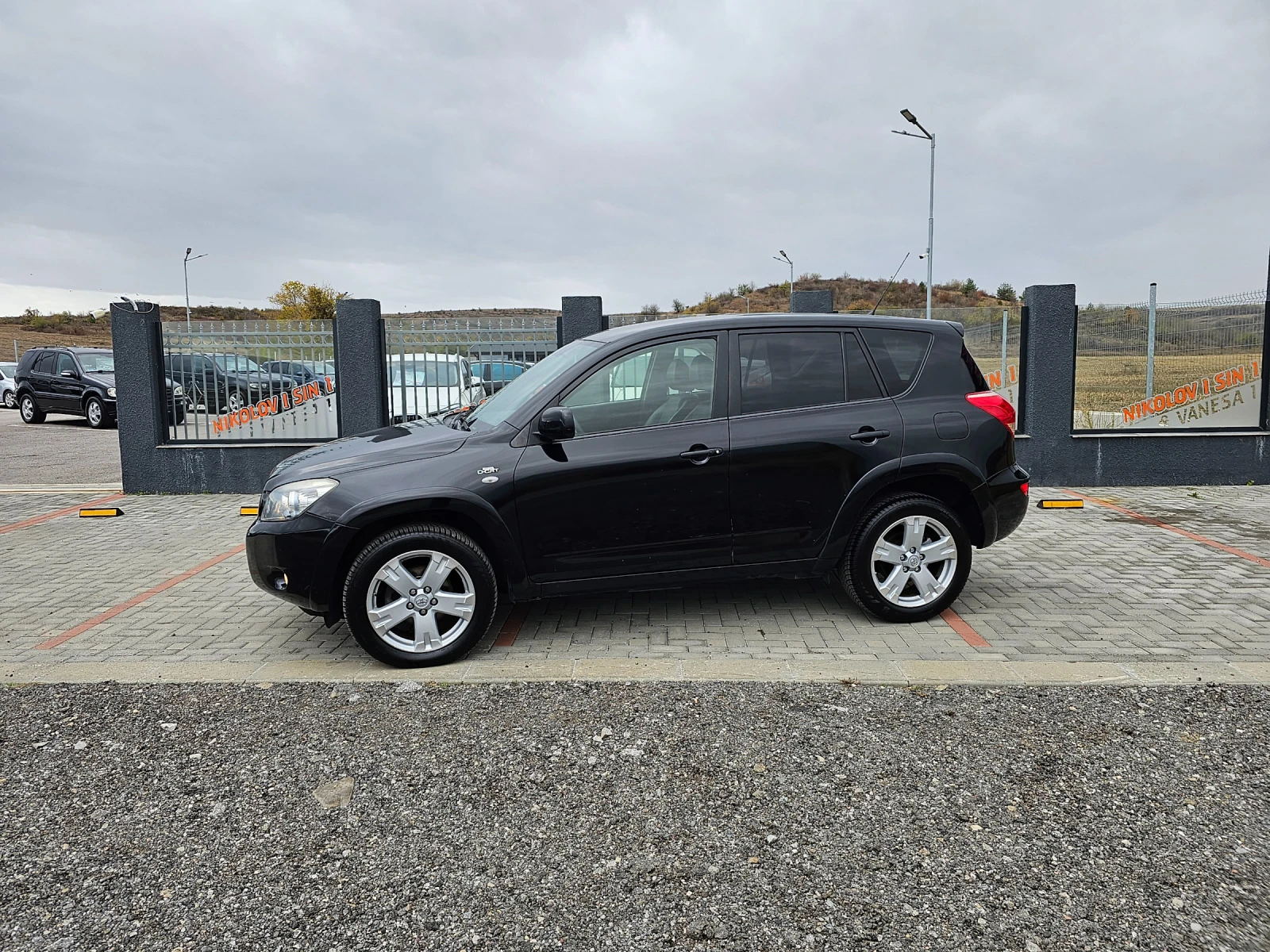 Toyota Rav4 2.2-D--- CROSSOVER---FULL - изображение 4