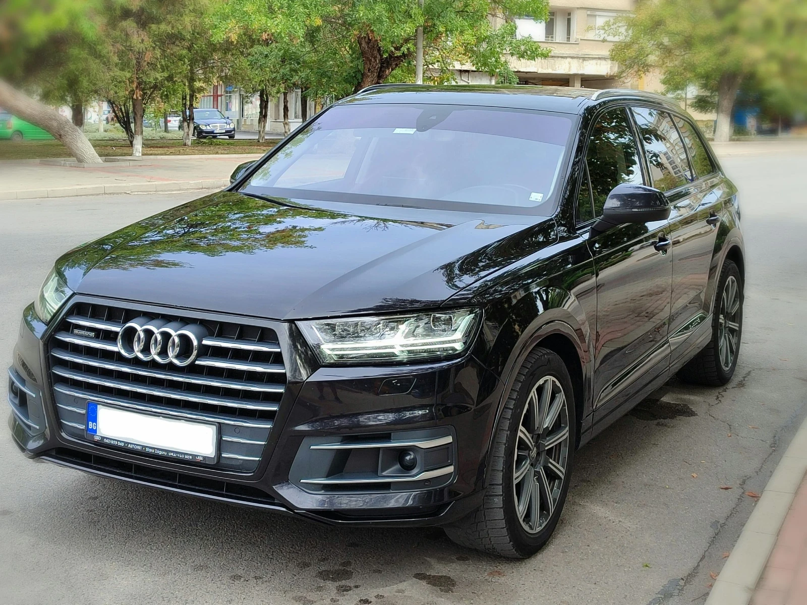 Audi Q7 Face lift Matrix  - [1] 