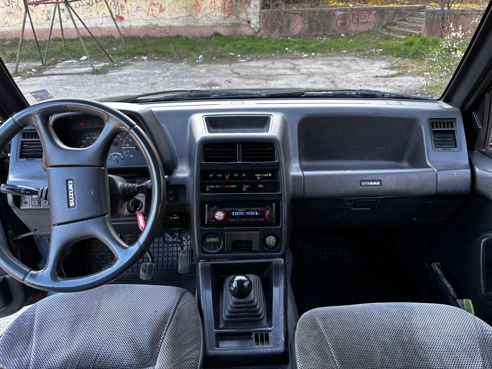 Suzuki Vitara 1.6 бензин/газ, снимка 9 - Автомобили и джипове - 53847604