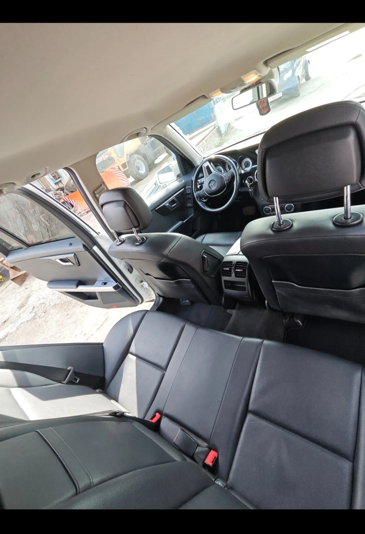 Mercedes-Benz GLK 250, снимка 3 - Автомобили и джипове - 53863231