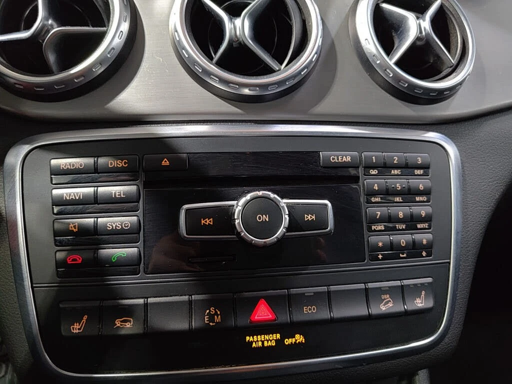 Mercedes-Benz GLA 4MATIC* АвтоКредит* (ЦЕНА ДО БГ), снимка 16 - Автомобили и джипове - 53998613