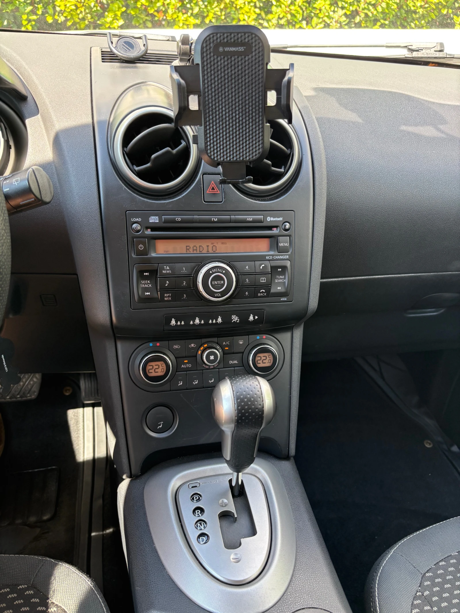 Nissan Qashqai, снимка 12 - Автомобили и джипове - 55395339