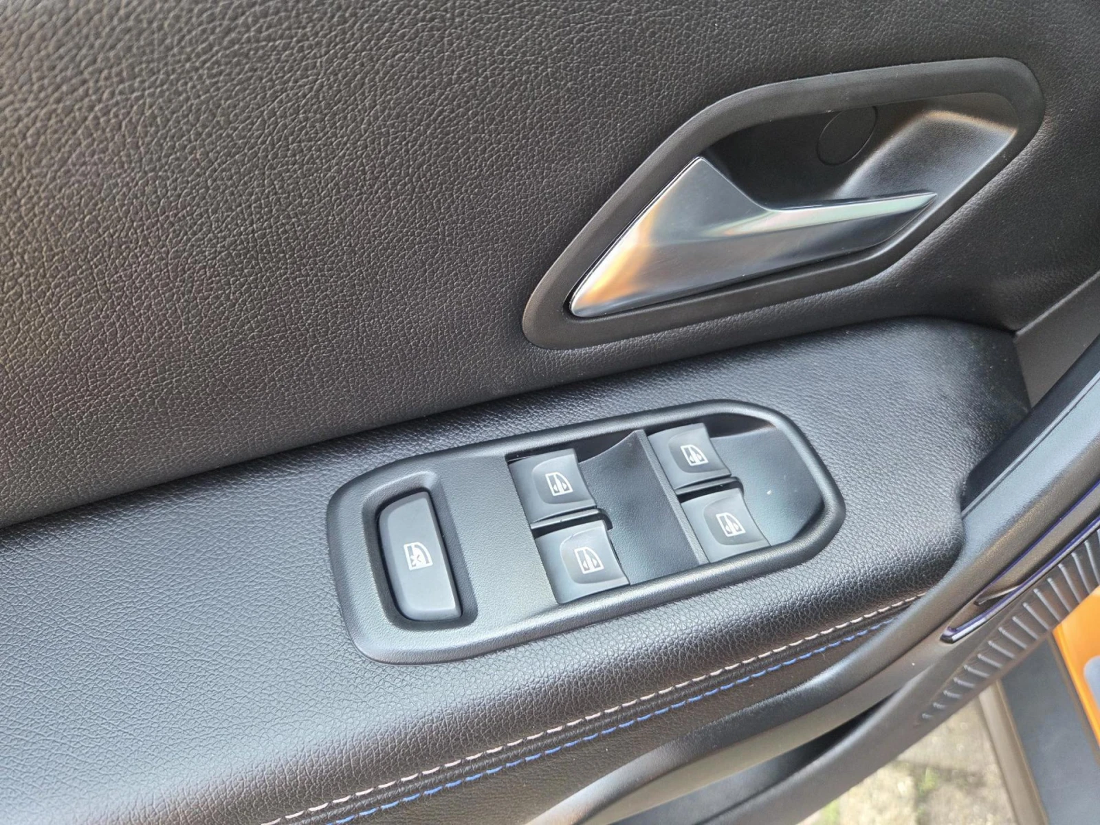 Dacia Duster 15 Year Anniversary, снимка 14 - Автомобили и джипове - 55484396