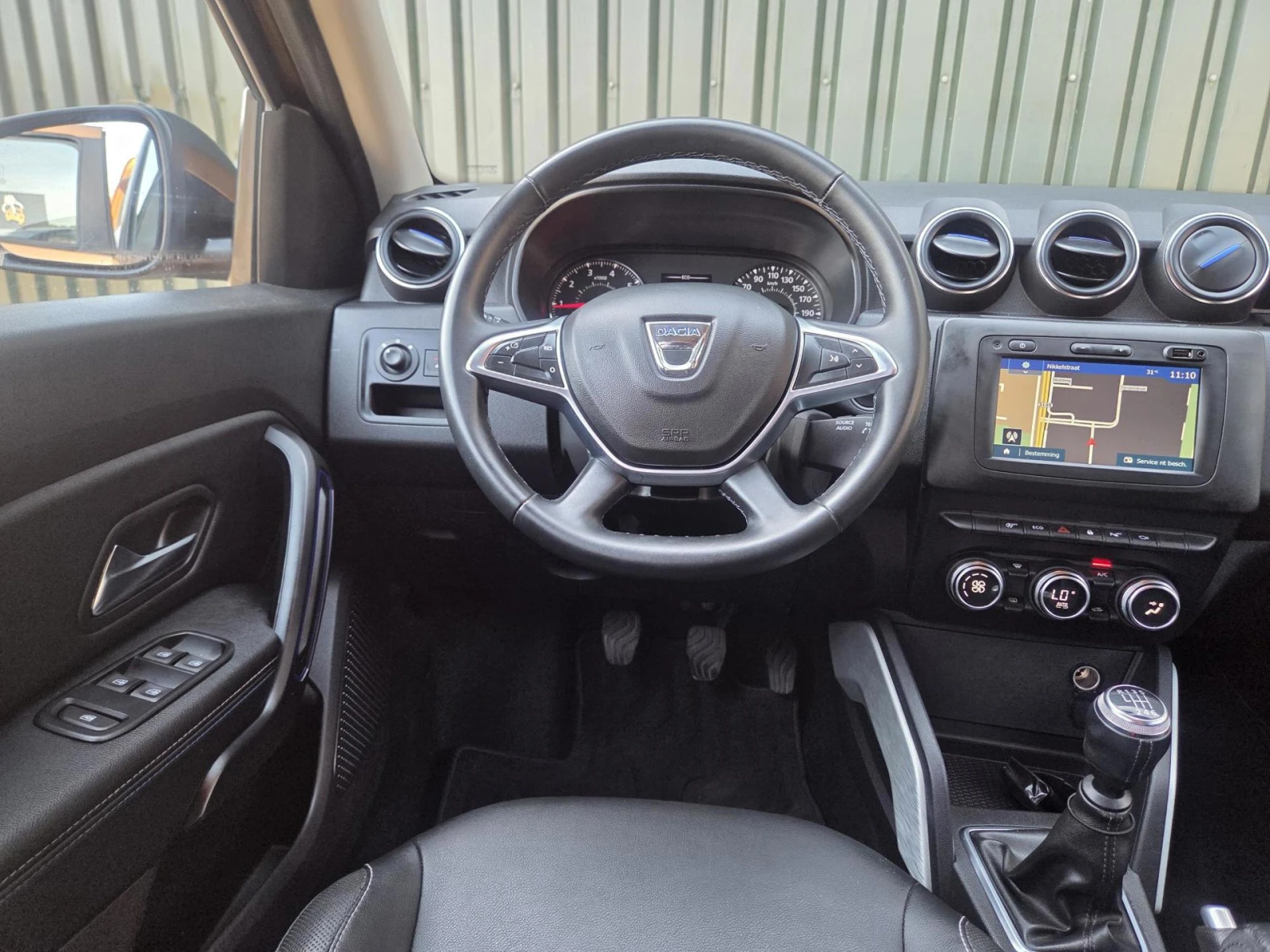 Dacia Duster 15 Year Anniversary, снимка 10 - Автомобили и джипове - 55484396