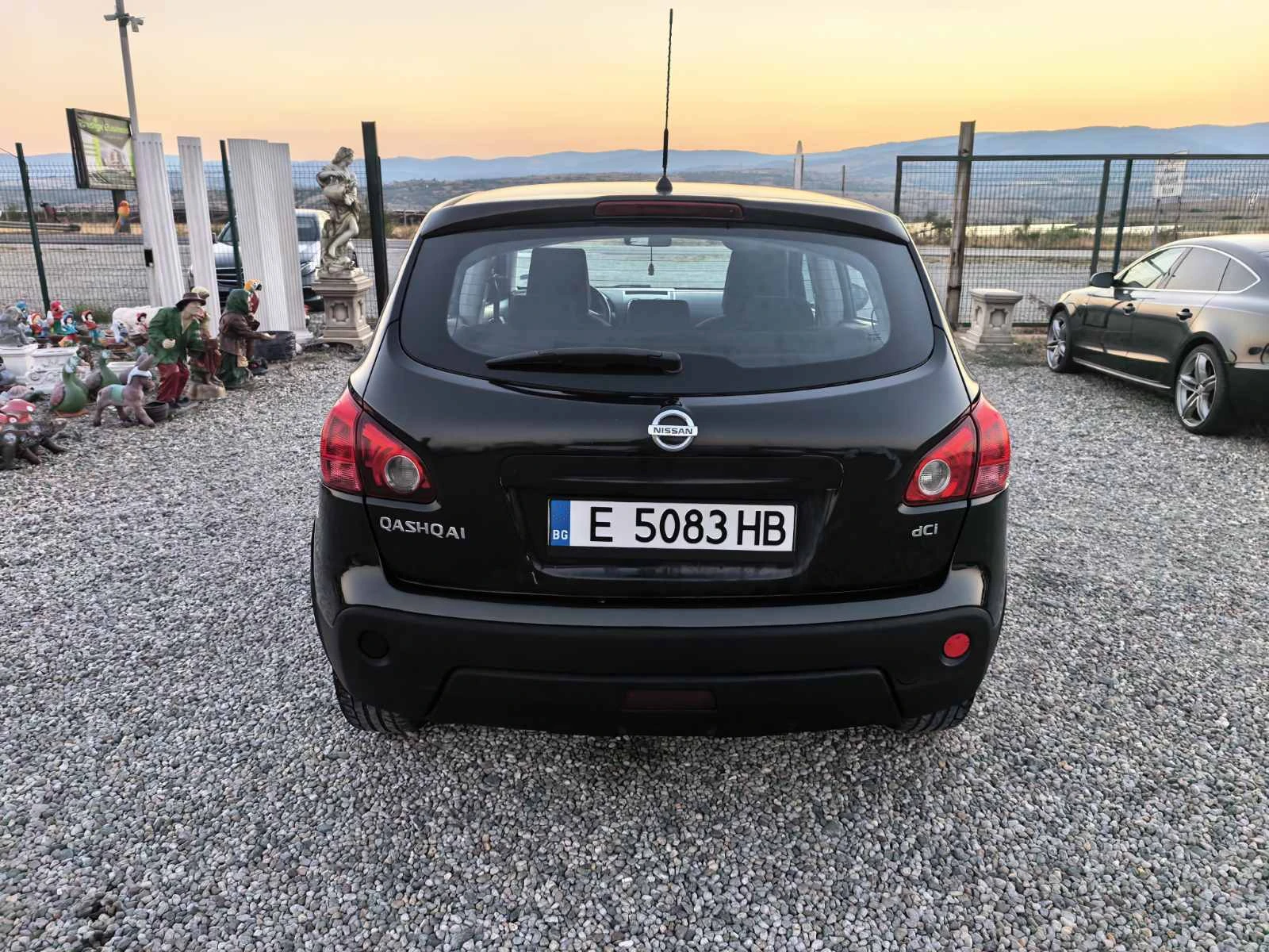 Nissan Qashqai 1.5DCI, снимка 7 - Автомобили и джипове - 55780619