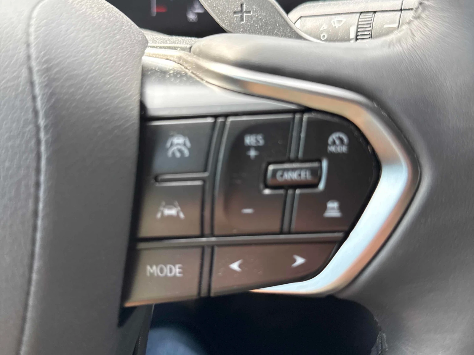 Lexus RX 350h  ДИСТРОНИК / 360 / 2 КЛЮЧА / ОБДУХВАНЕ , снимка 11 - Автомобили и джипове - 56117112