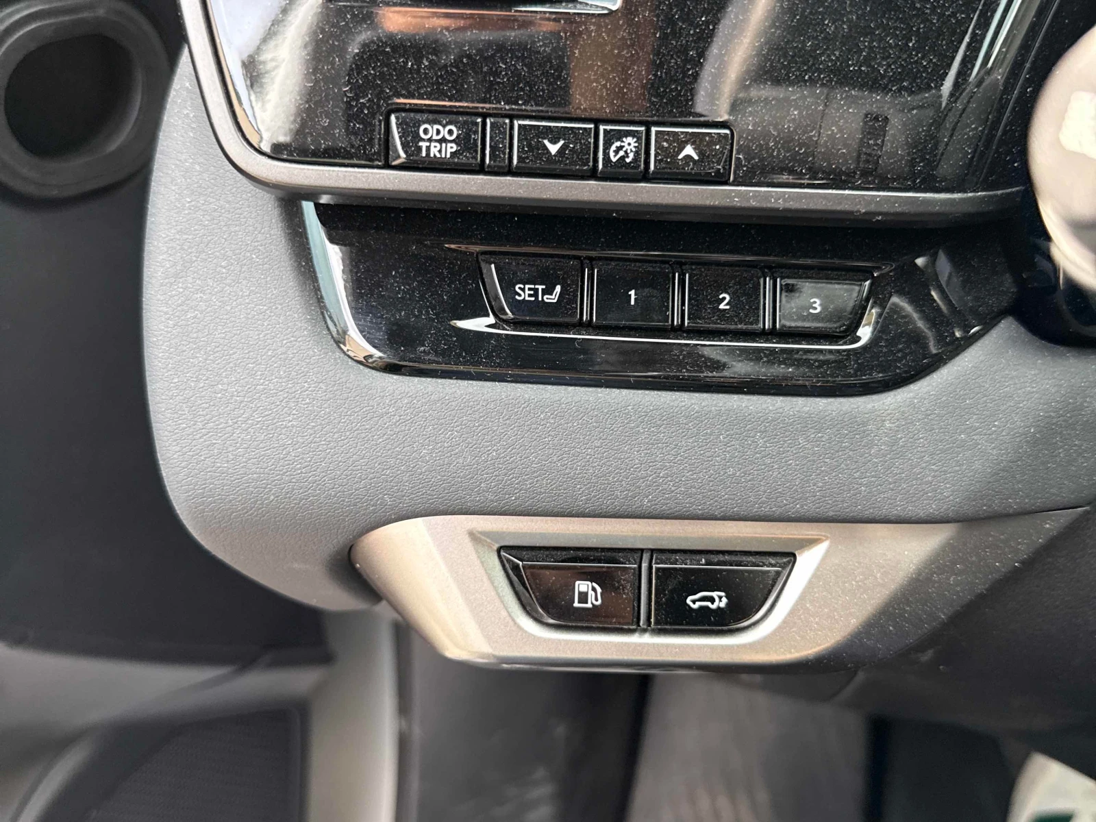 Lexus RX 350h  ДИСТРОНИК / 360 / 2 КЛЮЧА / ОБДУХВАНЕ , снимка 12 - Автомобили и джипове - 56117112
