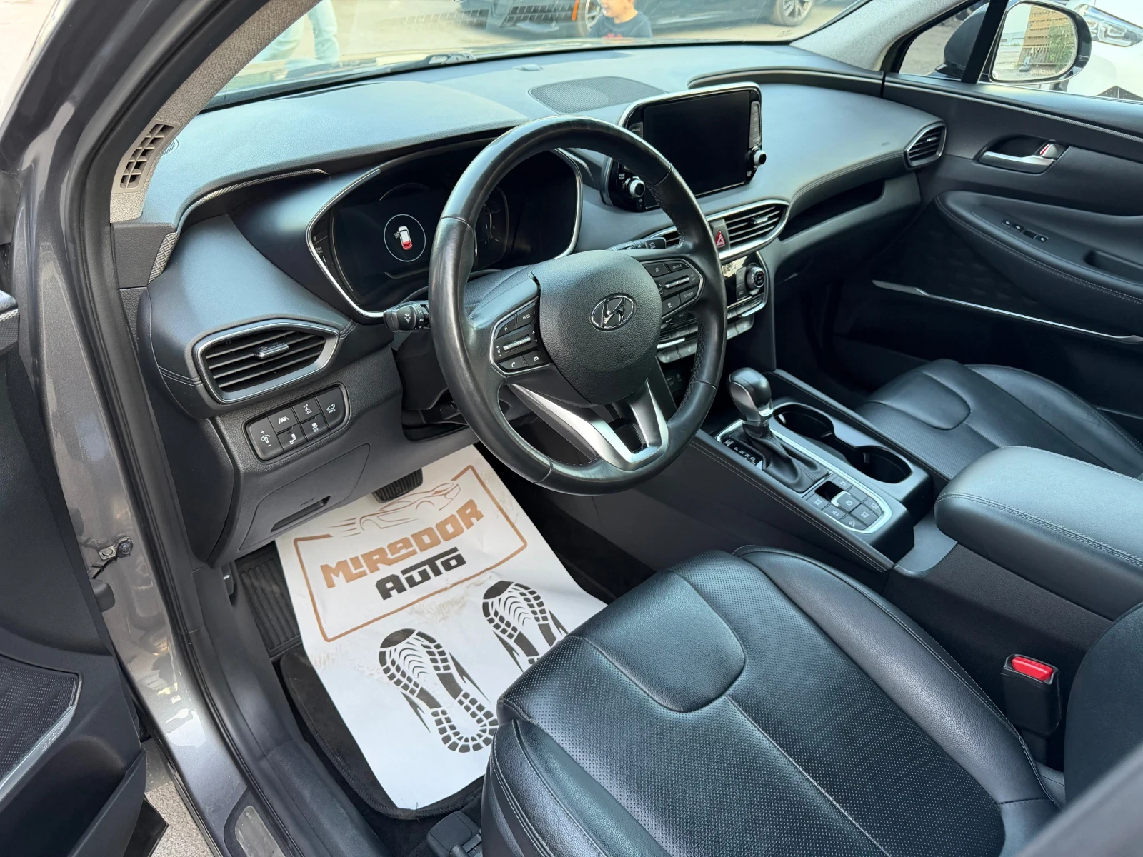 Hyundai Santa fe 2.0T Luxury, снимка 8 - Автомобили и джипове - 56184611