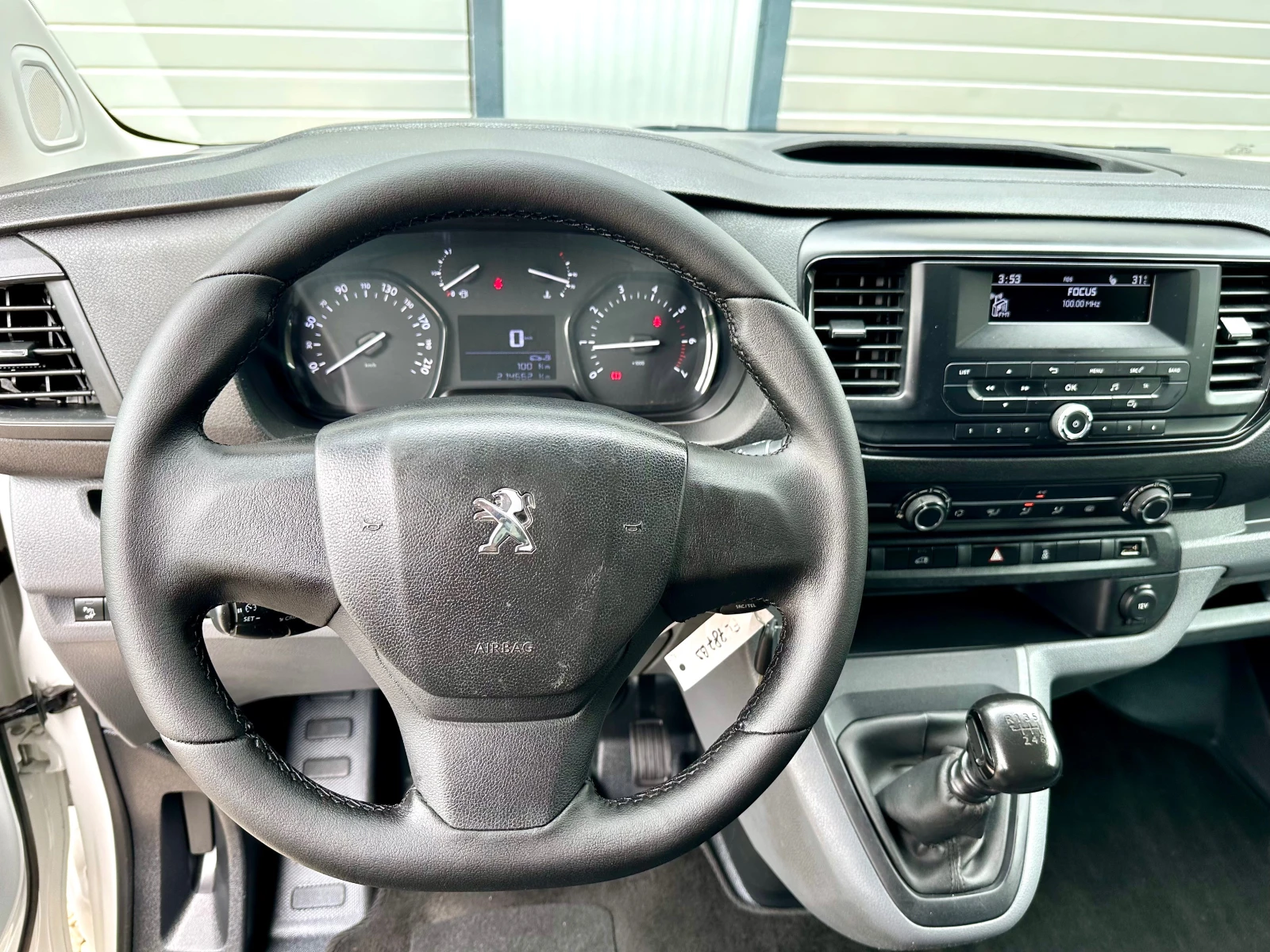 Peugeot Expert 2.0HDI КЛИМАТИК - изображение 10