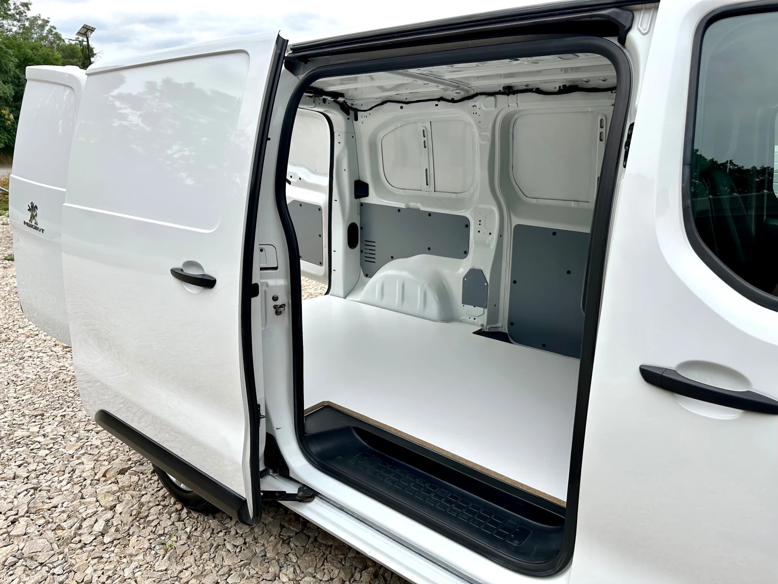 Peugeot Expert 2.0HDI КЛИМАТИК - изображение 7