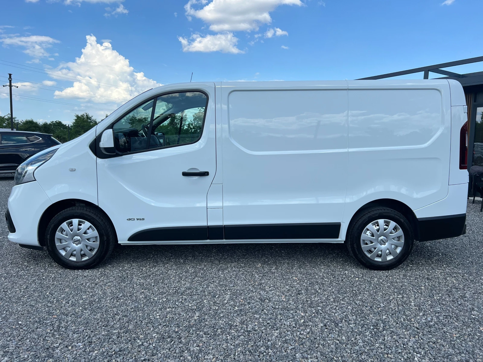 Renault Trafic 2.0DCi 145k.c./Серв. история/160334км./3-МЕСТЕН/, снимка 2 - Бусове и автобуси - 54717444
