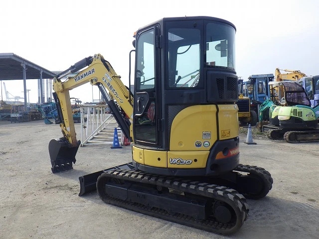 Багер Yanmar VIO30-6 - ОЧАКВАН ВНОС!!!, снимка 3 - Индустриална техника - 48860929