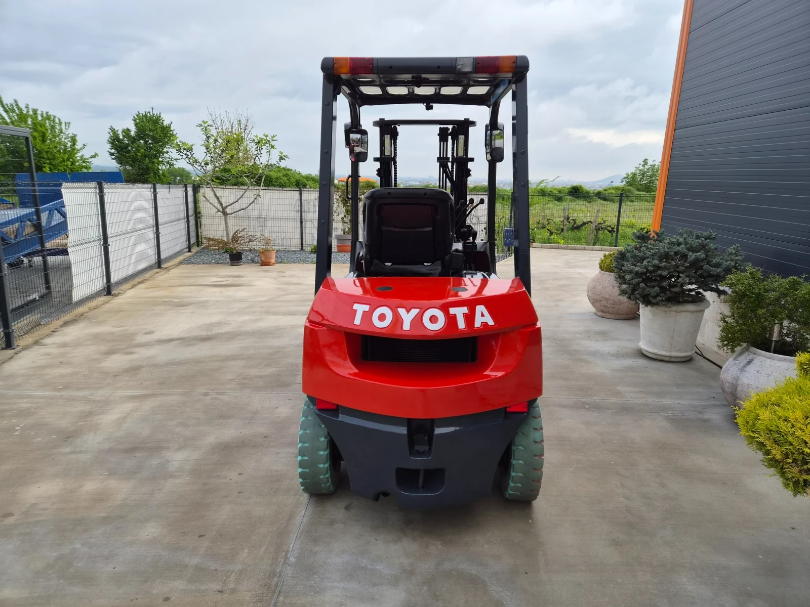 Мотокар Toyota ИЗРАВНИТЕЛ и ПОЗИЦИОНЕР / ПЕРФЕКТЕН !!!, снимка 4 - Индустриална техника - 54481470