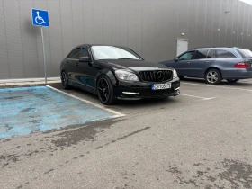 Mercedes-Benz C 300 AMG 4 matic, снимка 1