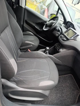 Peugeot 208 Автоматик ГАЗ, снимка 11