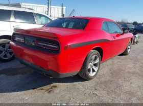 Dodge Challenger 3.6L V-6 DOHC, VVT, 305HP Rear Wheel Drive, снимка 9