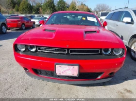 Dodge Challenger 3.6L V-6 DOHC, VVT, 305HP Rear Wheel Drive, снимка 4