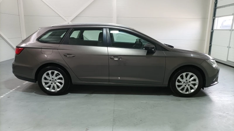 Seat Leon 1.6 tdi DSG, снимка 4 - Автомобили и джипове - 46354367