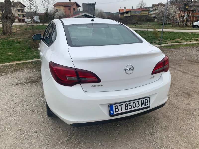 Opel Astra, снимка 3 - Автомобили и джипове - 49513728