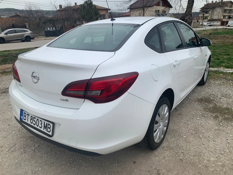 Opel Astra, снимка 4 - Автомобили и джипове - 49513728