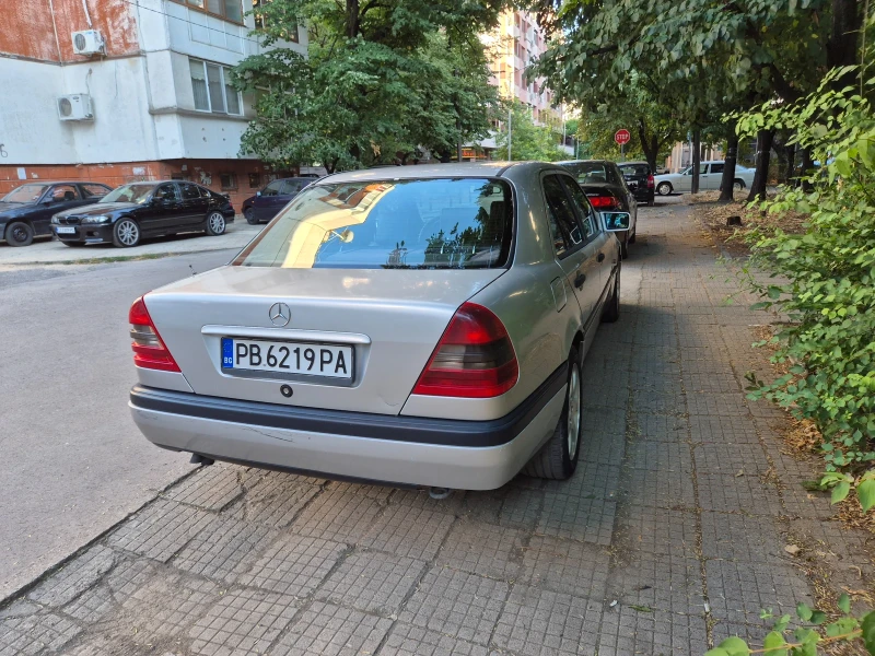 Mercedes-Benz C 250, снимка 3 - Автомобили и джипове - 50901889