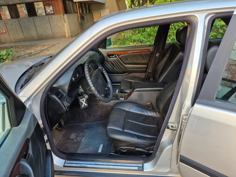 Mercedes-Benz C 250, снимка 12 - Автомобили и джипове - 50901889