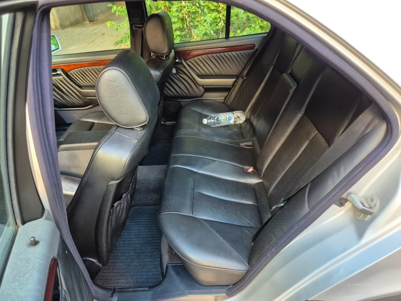 Mercedes-Benz C 250, снимка 11 - Автомобили и джипове - 50901889