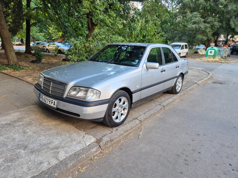 Mercedes-Benz C 250, снимка 7 - Автомобили и джипове - 50901889