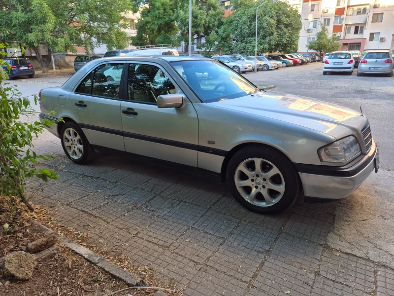 Mercedes-Benz C 250, снимка 2 - Автомобили и джипове - 50901889