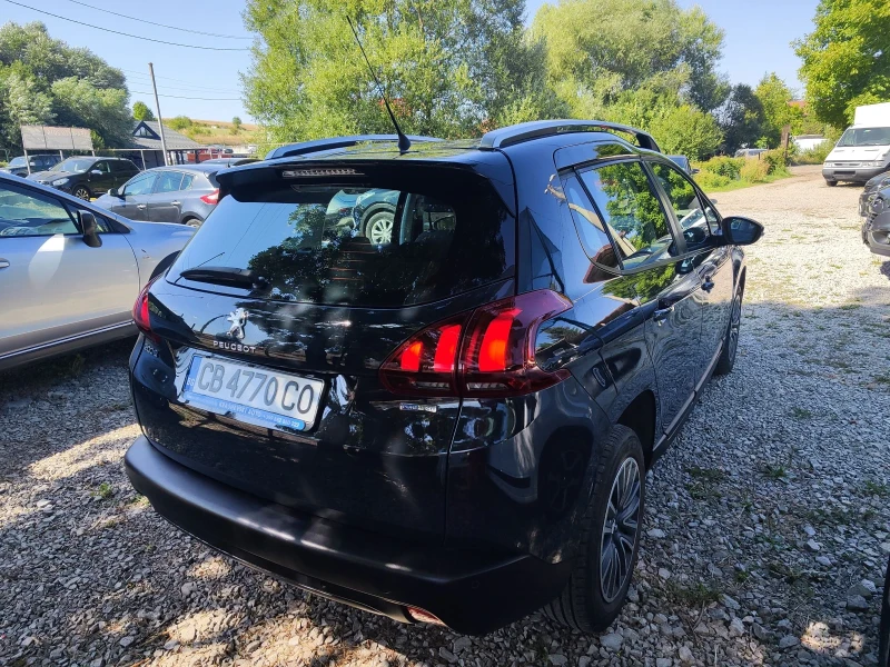 Peugeot 2008 1.2i 82к.с// Обслужен//, снимка 5 - Автомобили и джипове - 51556862