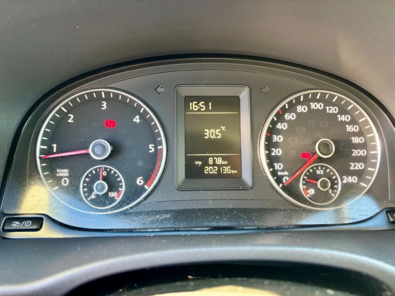 VW Caddy Klima TOP, снимка 9 - Автомобили и джипове - 51619166