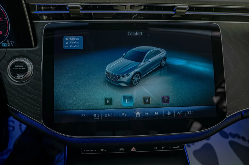 Mercedes-Benz E 220 d/Avantgarde/Virtual/Панорама/MBUX/Pre-Safe/Therma, снимка 13 - Автомобили и джипове - 51781544