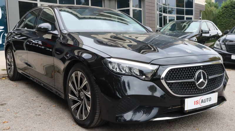 Mercedes-Benz E 220 d/Avantgarde/Virtual/Панорама/MBUX/Pre-Safe/Therma, снимка 3 - Автомобили и джипове - 51781544