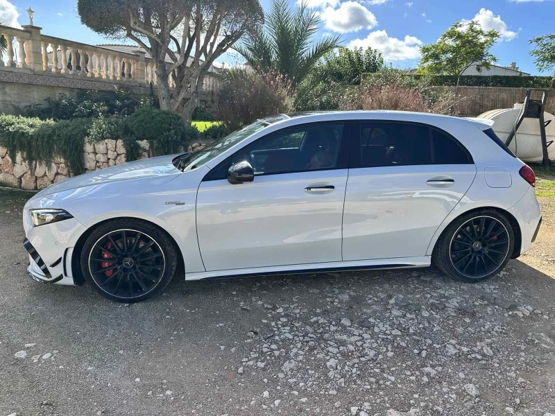 Mercedes-Benz A 35 AMG 4 MATIC, снимка 2 - Автомобили и джипове - 52271691