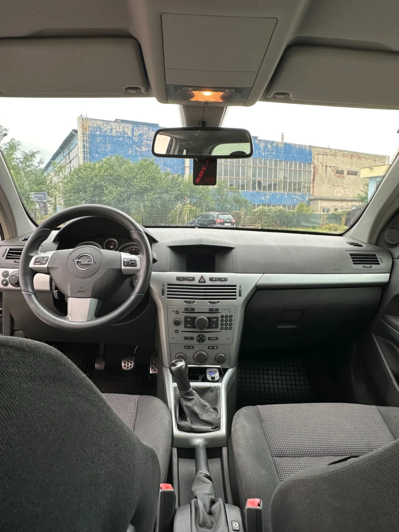 Opel Astra, снимка 9 - Автомобили и джипове - 52312032